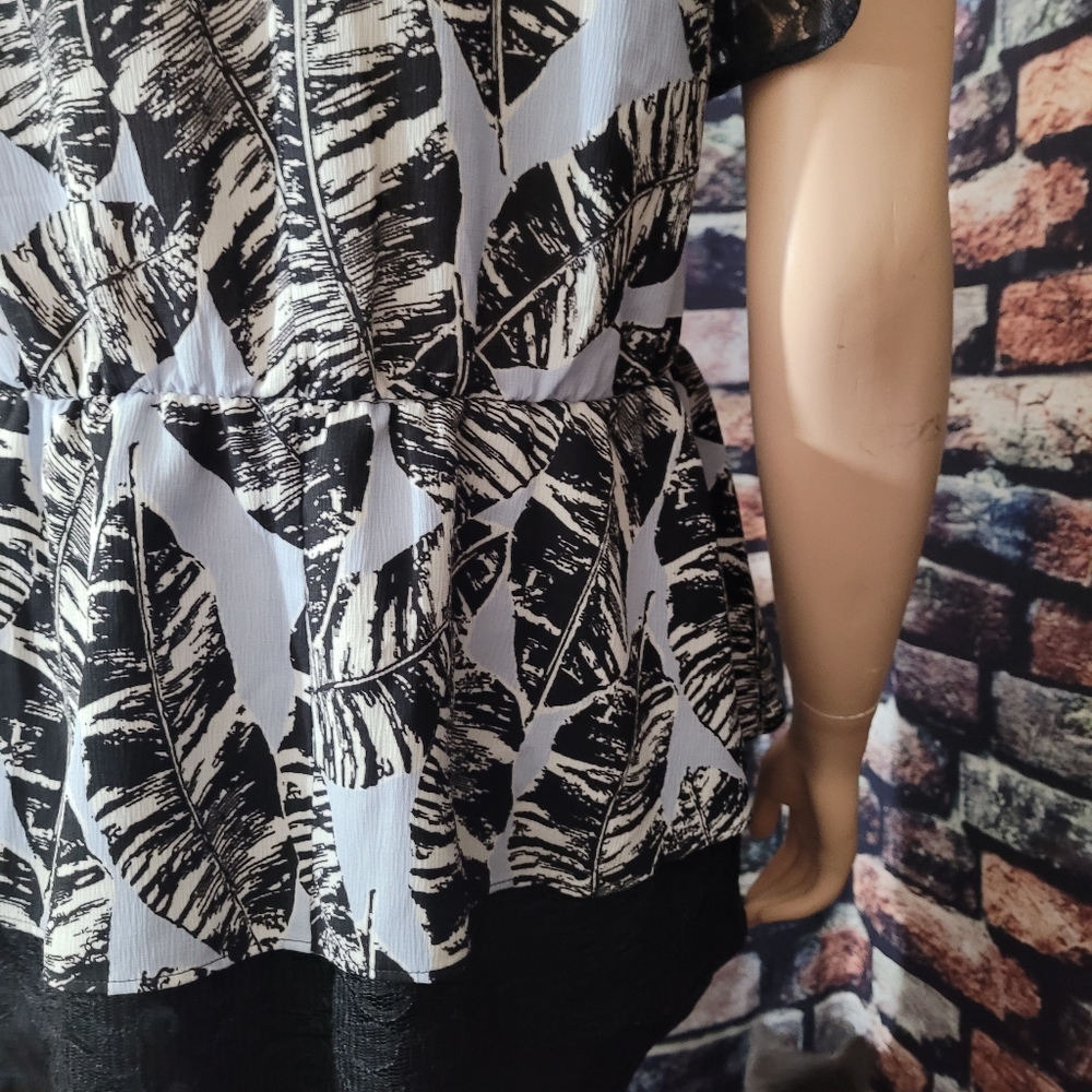 3 For $30 NWT Peplum Top with Lace Detail Cinched Waist - Picture 5 of 6